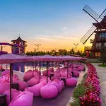 The Wind Mills Hydropark Курортный комплекс