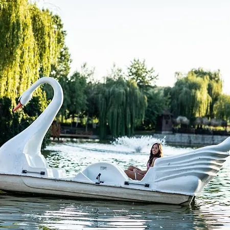 The Wind Mills Hydropark 4*