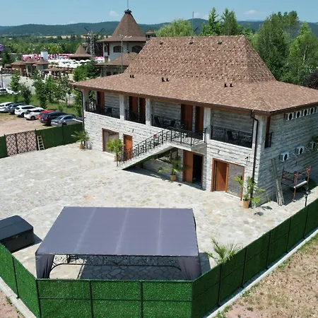 Üdülőközpont The Wind Mills Hydropark 4*