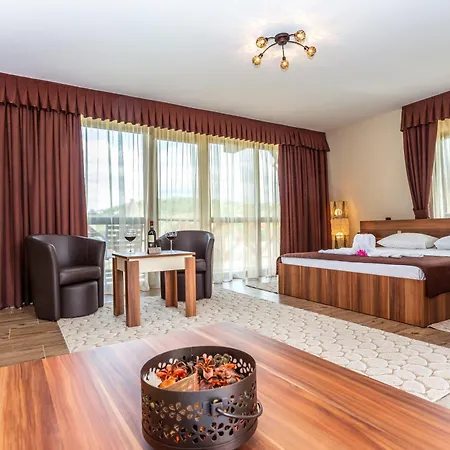 The Wind Mills Hydropark Üdülőközpont 4*